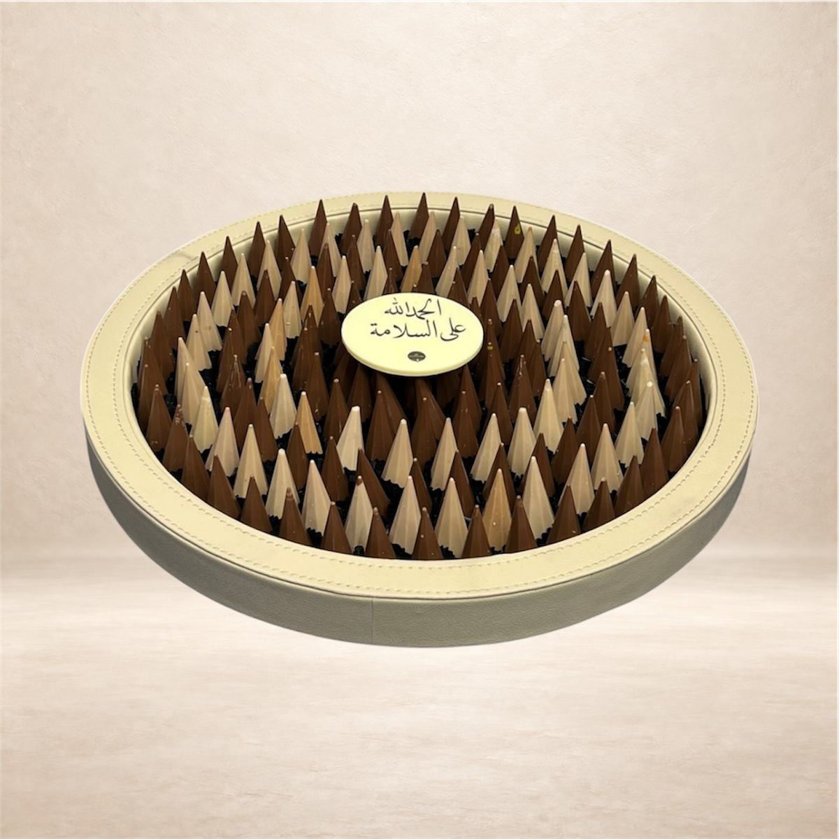 صحن جلد مع شوكليت كون حجم كبير | Large Leather Platter with Chocolate Coen