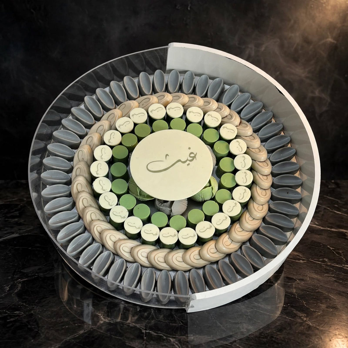 ستاند دائري شوكولاتة مشكلة – 1.4 كغ | Round Stand – Assorted Chocolate (1.4 kg)