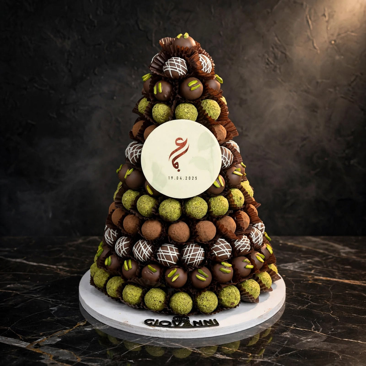 هرم ترافل بالفستق والنوتيلا والبندق وكيندر | Truffle Pyramid – Pistachio, Nutella, Hazelnut & Kinder