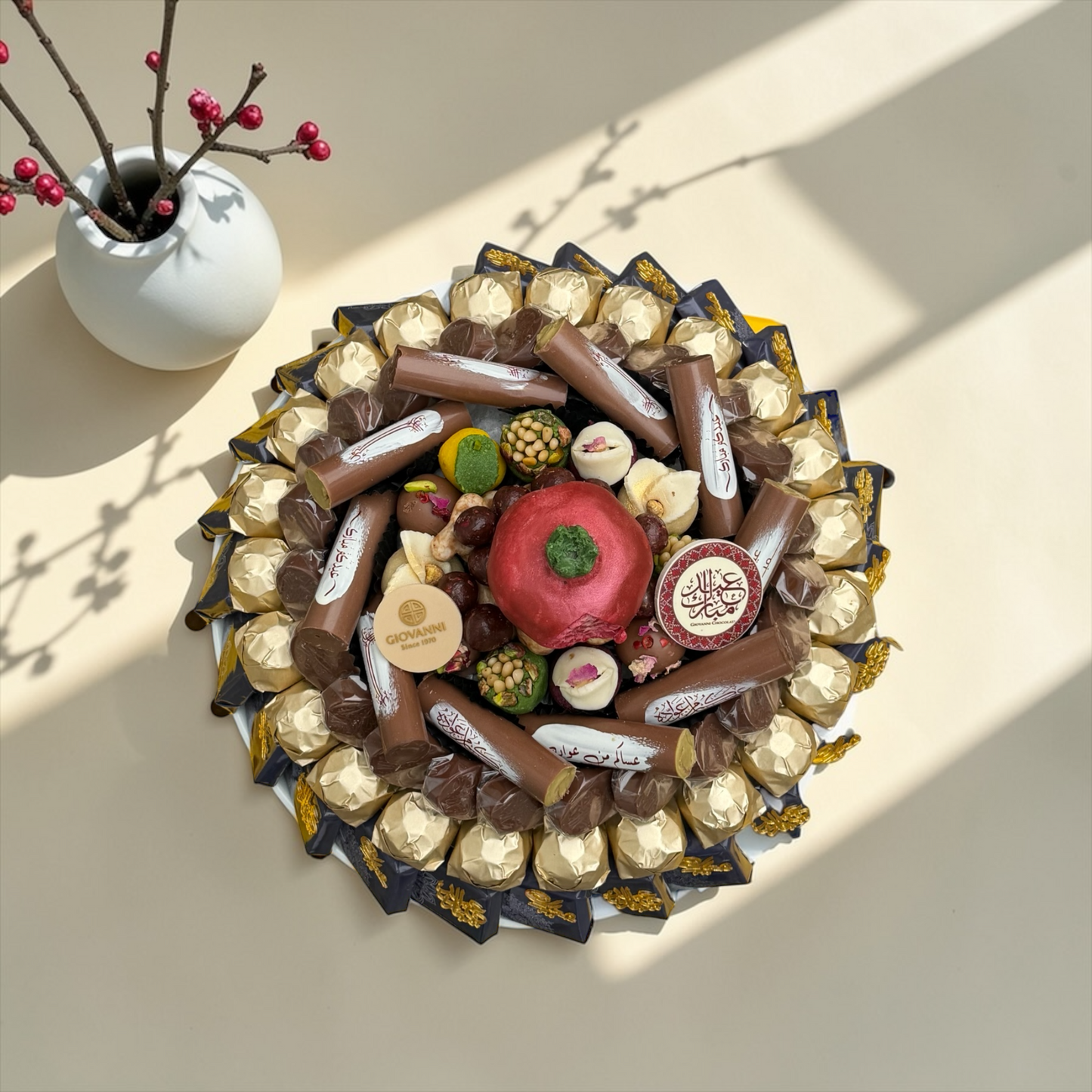 Porcelain Tray with Special Eid Wrapped Chocolates & Signature Chocolates صحن بورسلين مع شوكليت مغلف اسبيشال للعيد مع شوكليت سجنتشر