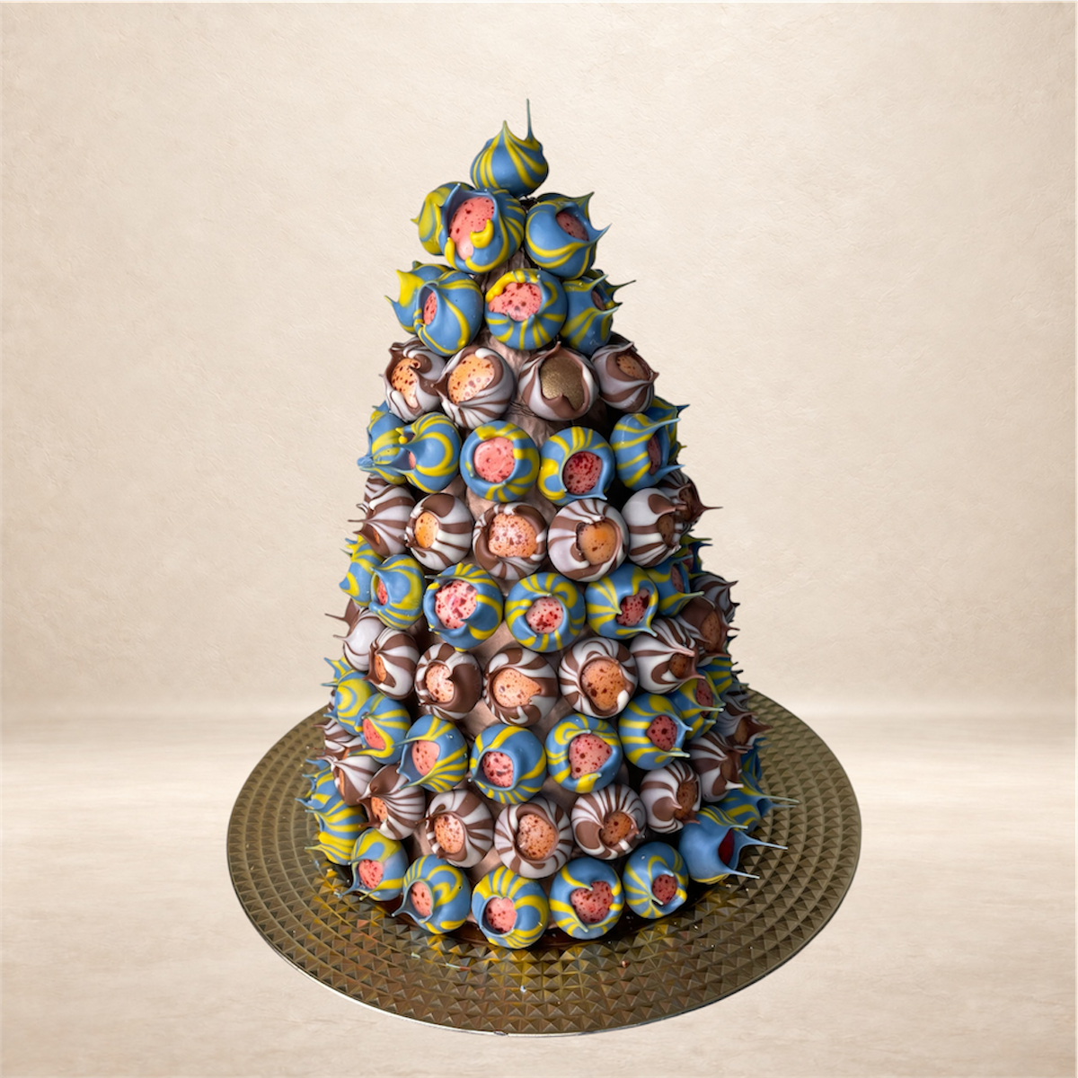 هرم Volcano شوكليت | Volcano Chocolate Pyramid