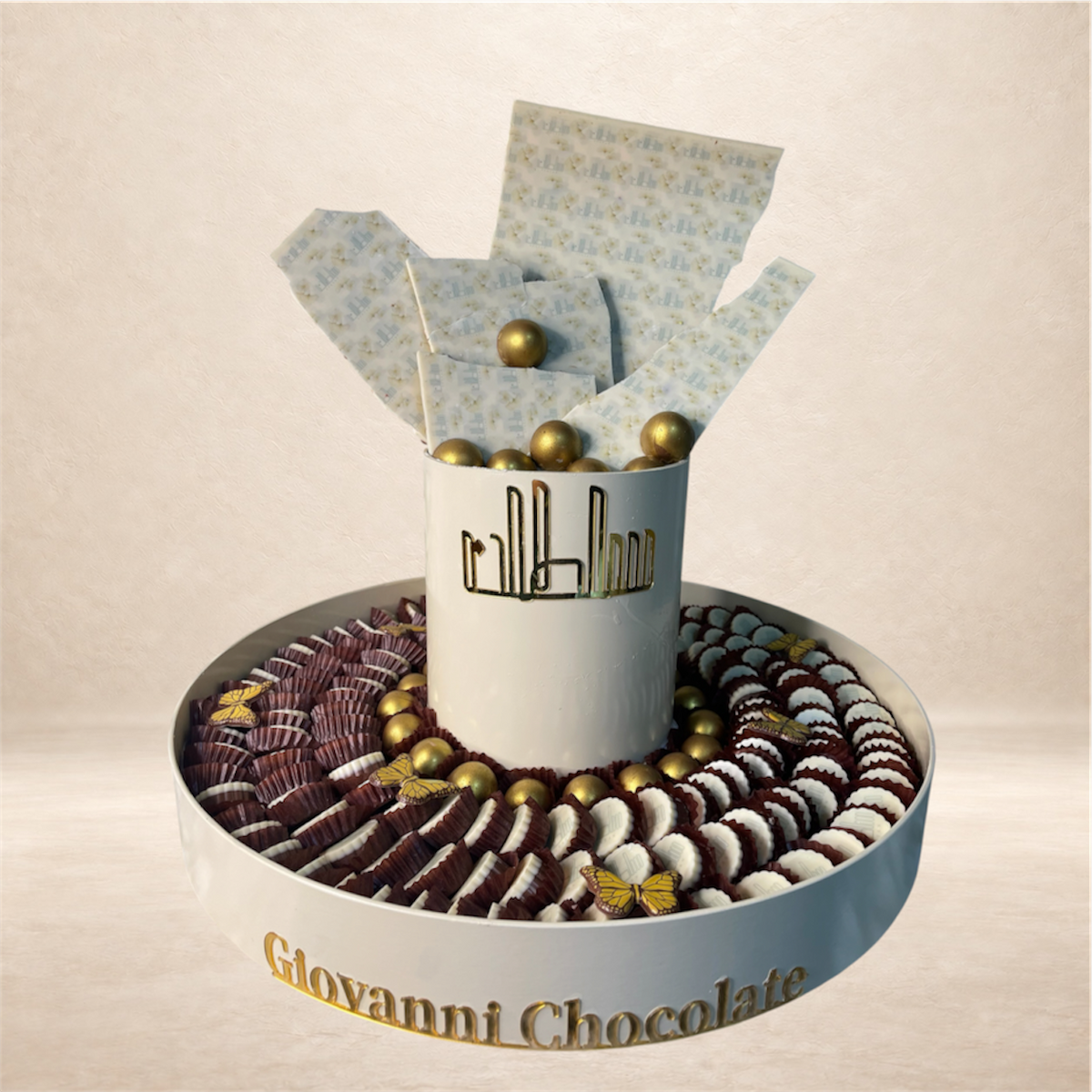صحن أكريليك البرج | Acrylic Tower Chocolate Platter
