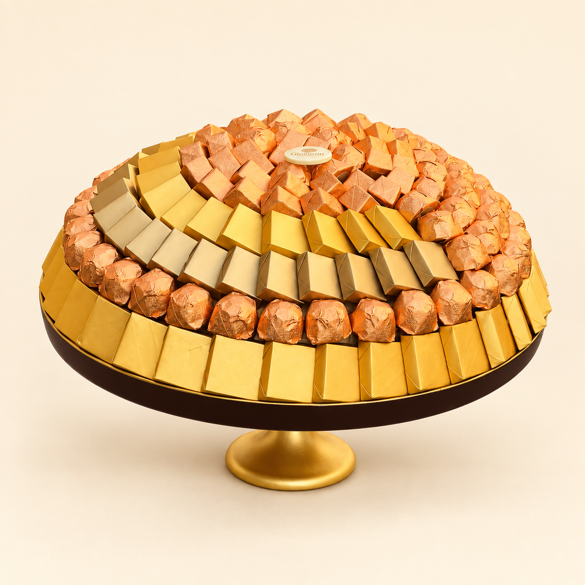 صحن سيراميك مع شوكليت مغلف | Ceramic Tray with Wrapped Chocolate