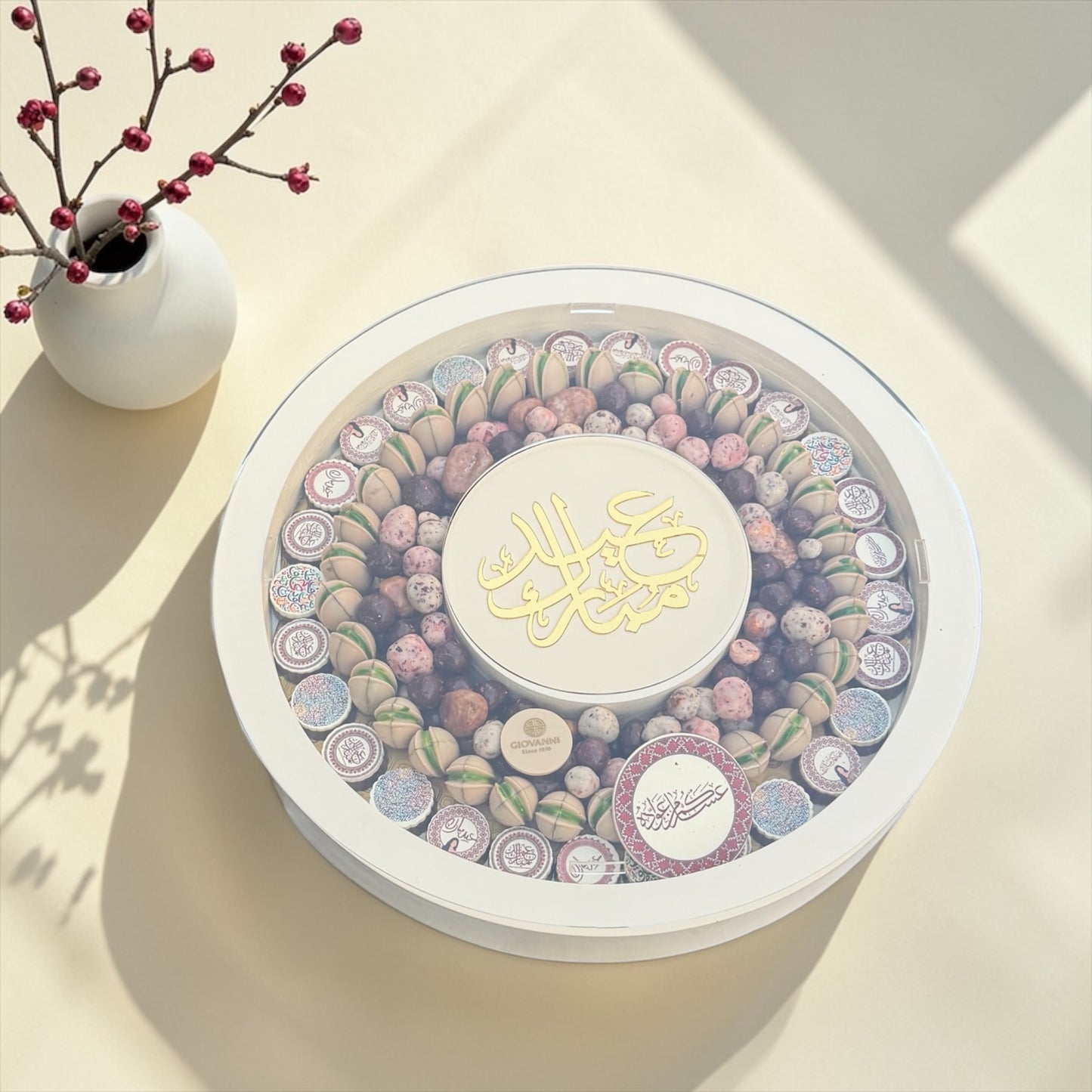 Eid Luxury Chocolate Wooden Platter | صحن شوكليت فاخر للعيد على صحن خشبي