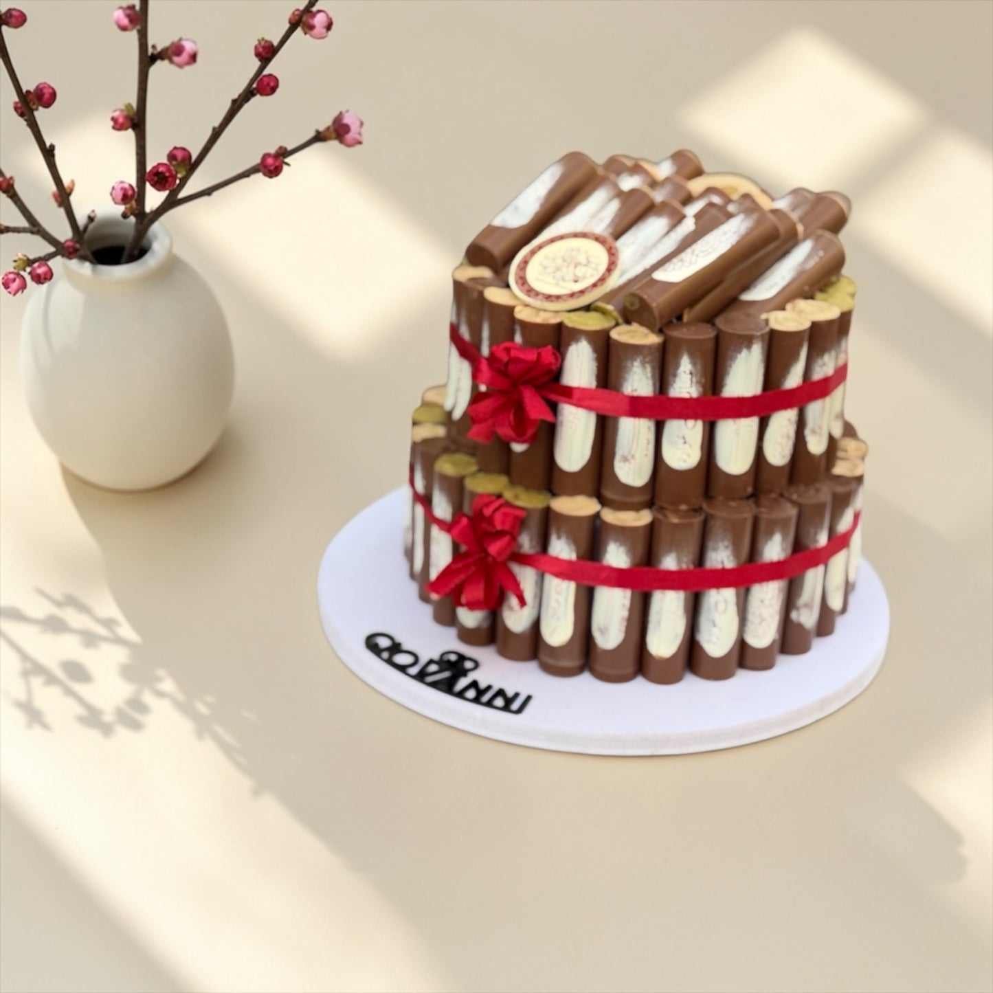 Printed Cigar Pyramid – Two Layer Luxury Fine Wafer Selection هرم السيجار المطبوع طابقين – تشكيلة فاين فير الفاخرة