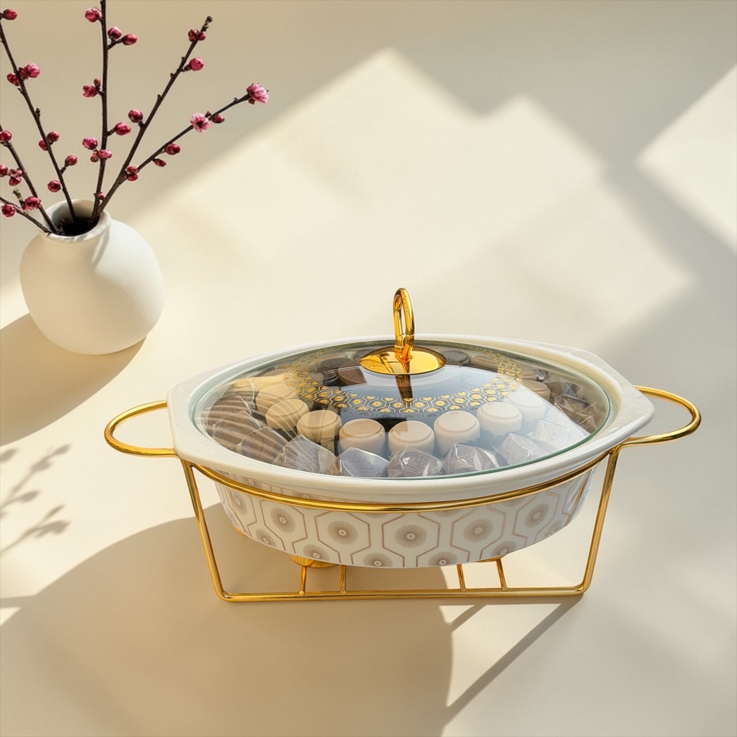 Eid Chocolate Porcelain Platter with Lid | صحن بورسلين بغطاء مع تشكيلة شوكليت العيد