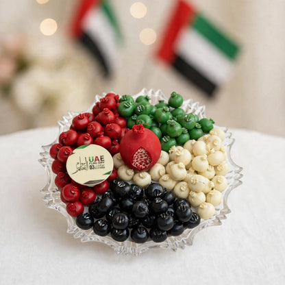 صحن كريستال مع شوكولاتة الرمان بألوان العلم | UAE Flag Pomegranate Chocolate Crystal Platter