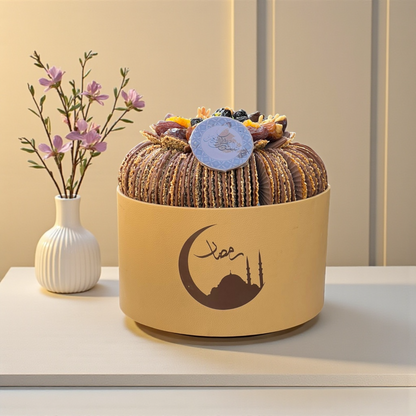 Luxury Leather Box with Best-Seller Chocolate Fan — 1.6 kgبوكس جلد فاخر مع مروحة شوكليت البست سيلر