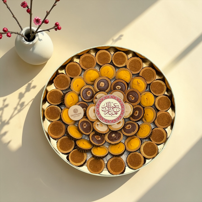 Petit Four Cups with Saffron, Nutella, Kinder &amp; Lotus بوكس بيتي فور كاب زعفران ونوتيلا وكيندر ولوتس