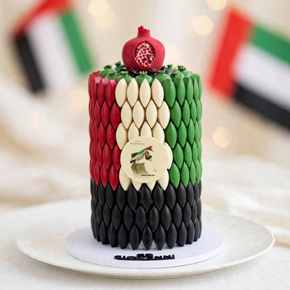 هرم برج بيزا مع حبة الرمان بألوان العلم | UAE Flag Pisa Tower Pyramid with Pomegranate Chocolate