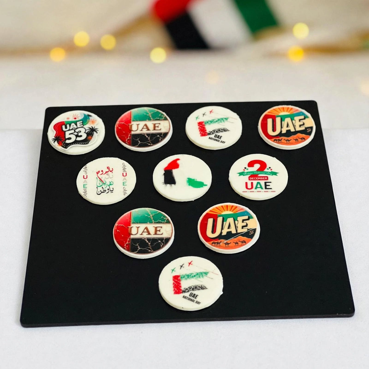 لوحات كوفي للمشروبات الساخنة والباردة بألوان العلم – 35 قطعة | UAE Flag Coffee Chocolate Plaques for Hot & Cold Drinks – 35 Pieces