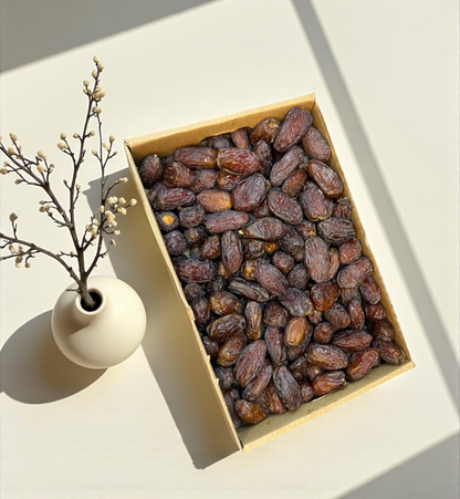 Saudi Fresh Rutab Medjool Dates Carton – 3 kg كرتون تمر مجدول رطب سعودي فريش – 3 كغ