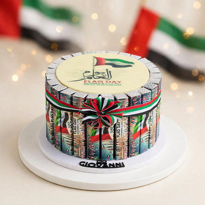 هرم فاين فير طابق واحد مع قطعة شوكولاتة كبيرة – 24 قطعة | Single-Tier Fine Fare Pyramid with Large Chocolate Piece – 24 Pieces