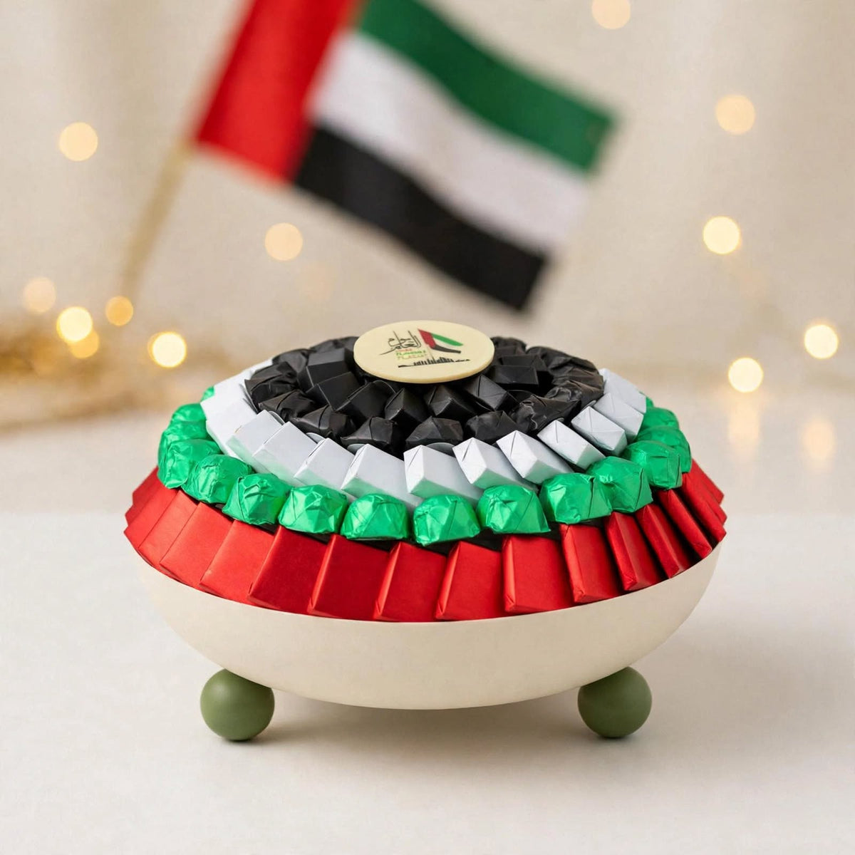 صحن شوكولاتة لوكشري مغلف بألوان العلم | UAE Flag Luxury Wrapped Chocolate Platter