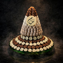 صحن زجاج كبير شوكولاتة مطبوعة مع برج الكاكاو | Large Glass Plate – Printed Chocolate with Cocoa Tower