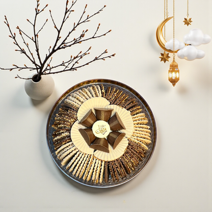 Acrylic Platter with Lid & Best-Seller Sesame Chocolate Fan  صحن أكريليك بغطاء مع مروحة شوكليت السمسم البست سيلر — 1 كجم