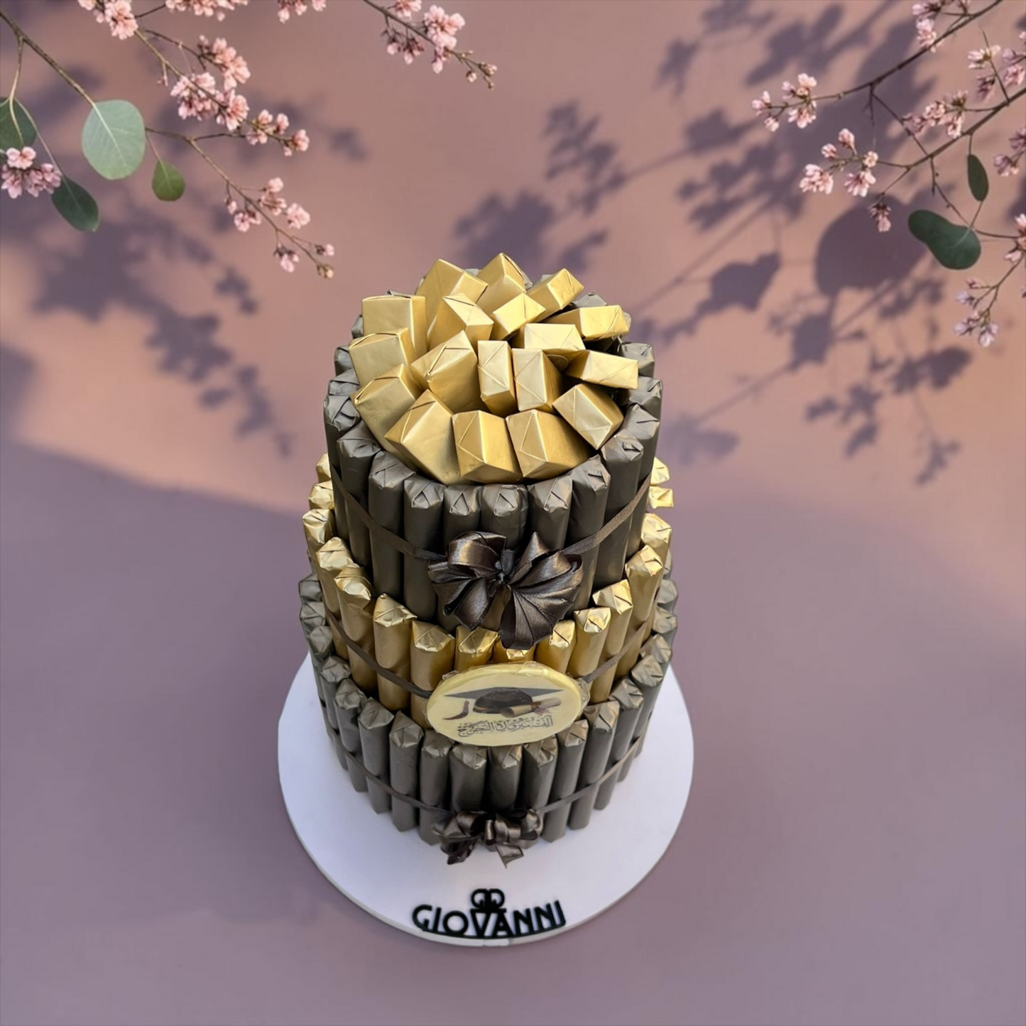 Graduation Fine Fair Chocolate Pyramid – 3 Tier (3 KG) | هرم شوكليت فاين فير ثلاث طوابق – ثيم التخرج (3 كجم) | EO156