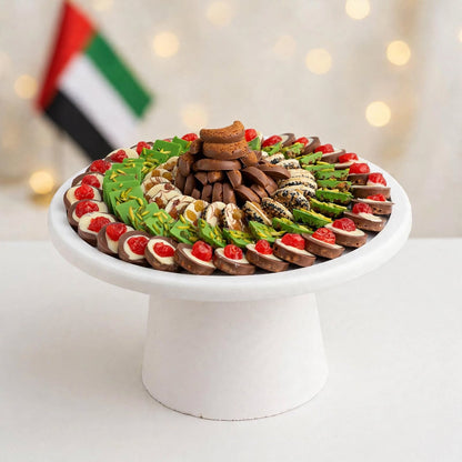 ستاند ضيافة فاخر بالشوكولاتة والبيتيفور والسمسم والبندق والمكسرات المشكلة | Luxury Assorted Chocolate, Petit Four, Sesame & Hazelnut Stand