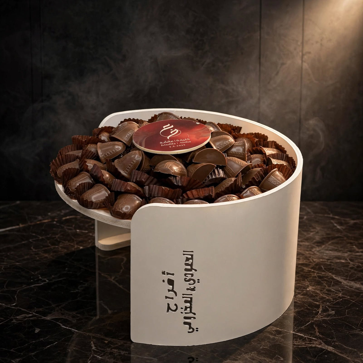 ستاند أكريليك شوكولاتة فنجان مع حفر على الستاند | Engraved Acrylic Stand – Finjan Cup Chocolate