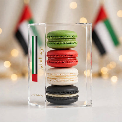 بوكس أكريليك فاخر بماكرون ألوان علم الإمارات – 4 قطع | UAE Flag Luxury Acrylic Macaron Box – 4 Pieces