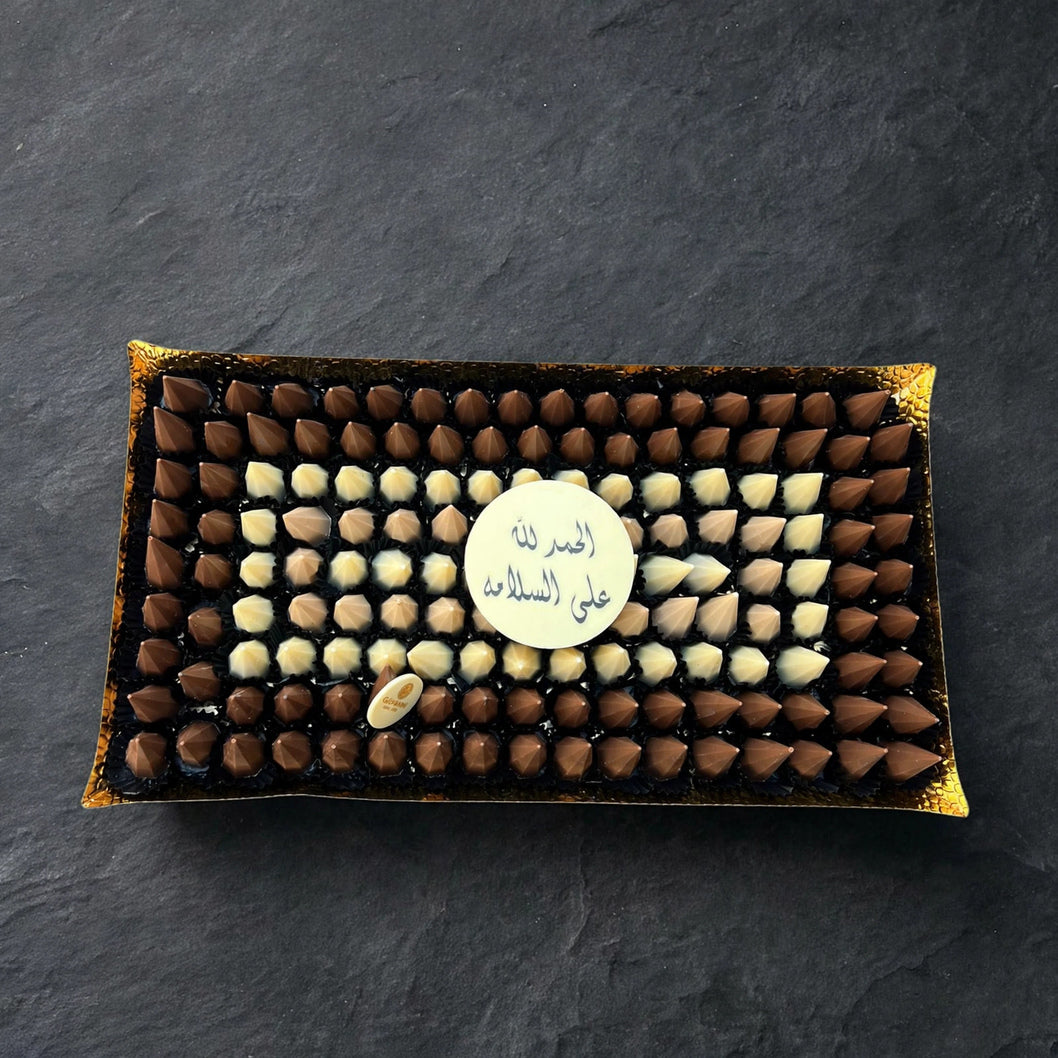 صحن ذهبي VIP بشوكولاتة الكون | VIP Gold Chocolate Corn Platter
