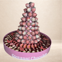 صحن أكريليك بشوكليت مطبوع وتصميم بومبون للمواليد | Acrylic Newborn Chocolate Platter with Printed Chocolate and Pom-Pom Design
