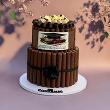 Graduation Fine Fair Chocolate Pyramid – 2 Tier (1.8 KG) هرم شوكليت فاين فير طابقين – ثيم التخرج (1.8 كجم)