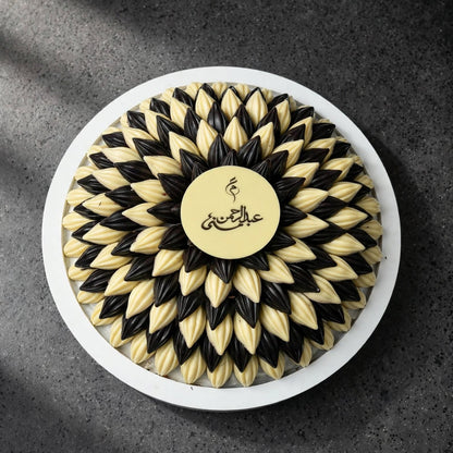 ستاند أبيض – شوكليت حبة الكاكاو | White Stand – Cocoa Bean Chocolate