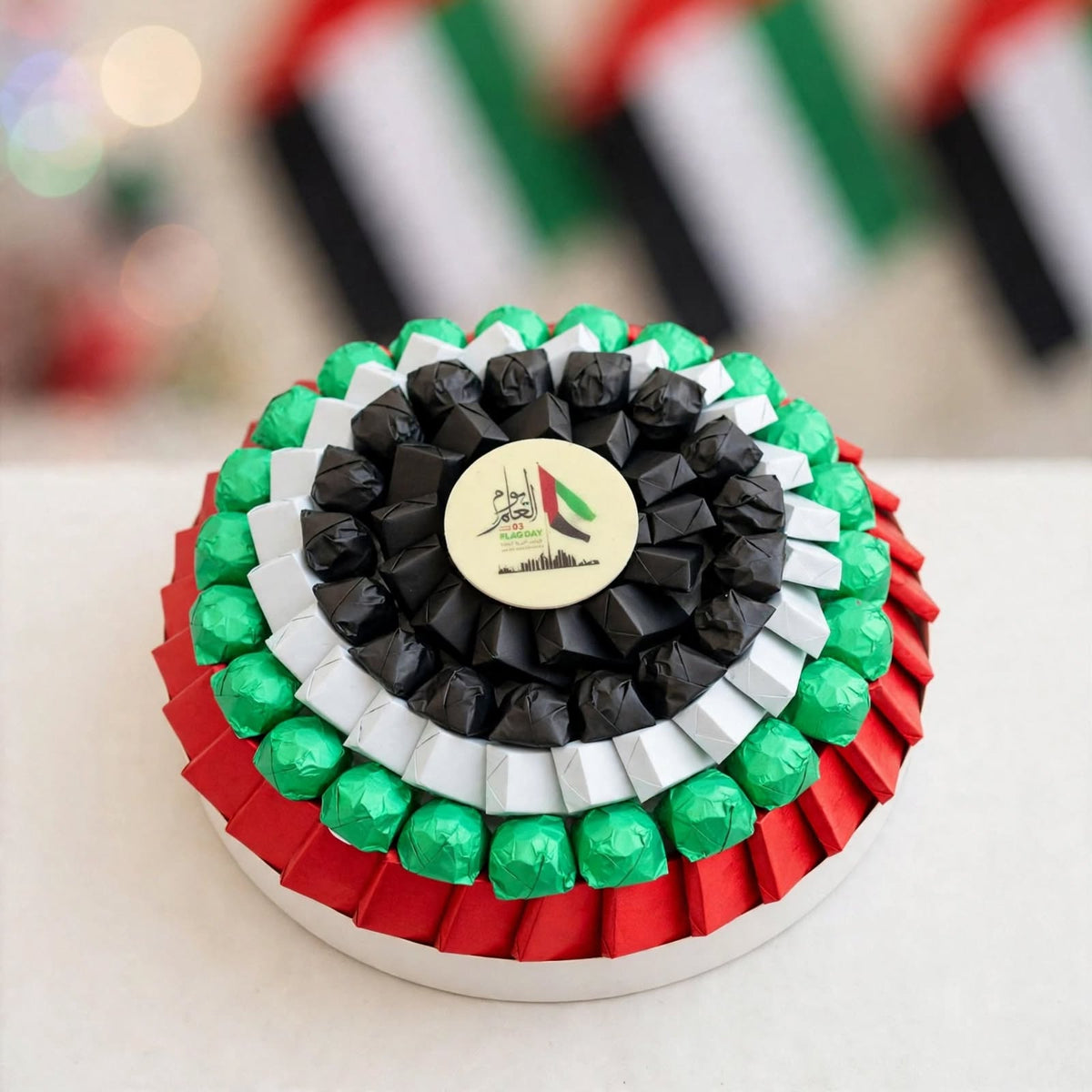 صحن شوكولاتة لوكشري مغلف بألوان العلم | UAE Flag Luxury Wrapped Chocolate Platter