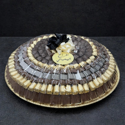 صينية ستانلس ستيل كبيرة VIP بشوكولاتة مغلفة | Large VIP Stainless Steel Tray with Wrapped Chocolate