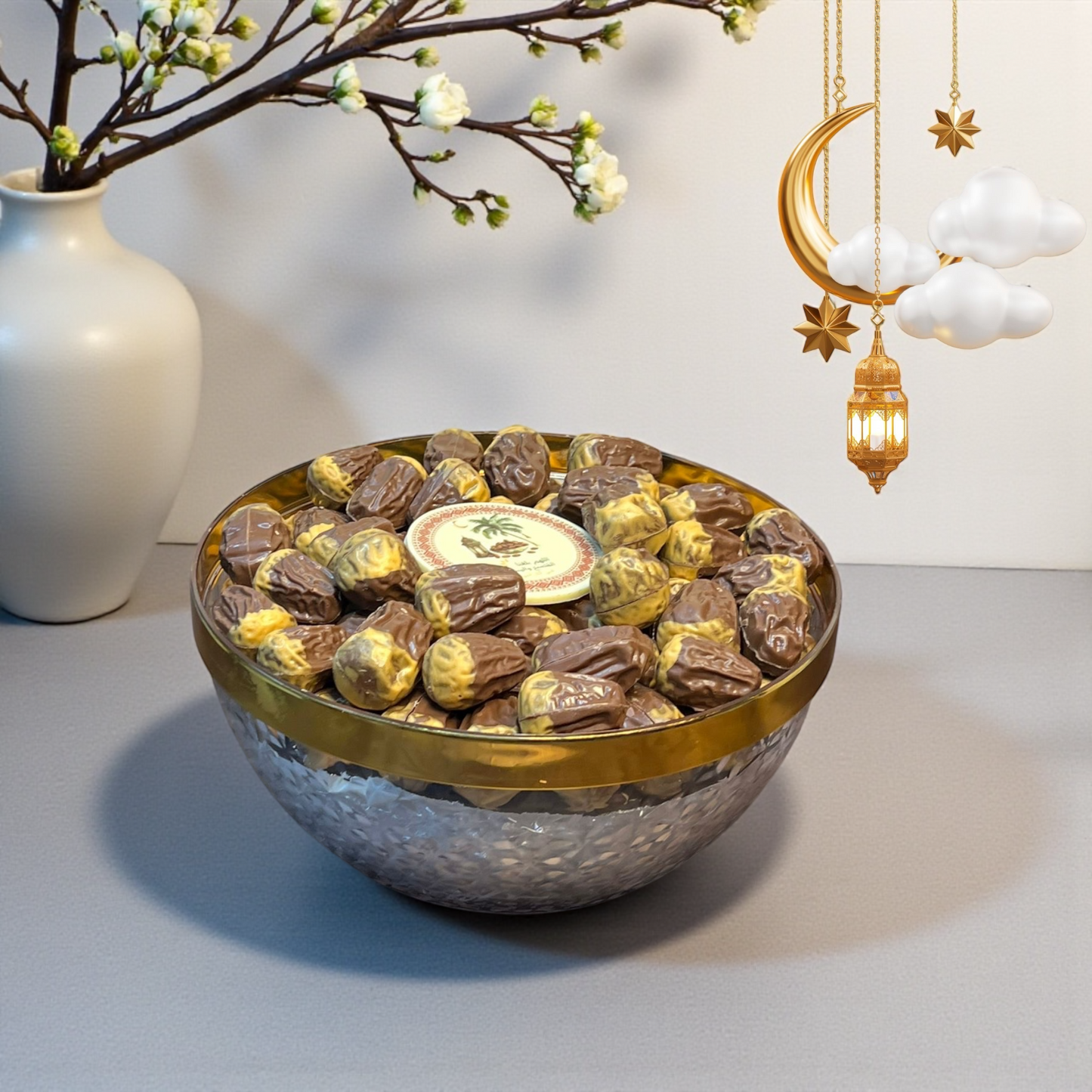 Chocolate Date-Shaped Platter with Mixed Fillings  صحن شوكولاتة على شكل تمر بحشوات ميكس — 1.2 كجم