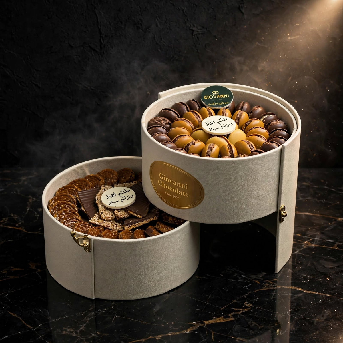 بوكس ليزر VIP طبقتين – شوكولاتة برجر وشوكولاتة سمسم دائرية | Two-Layer VIP Laser-Cut Box – Burger & Round Sesame Chocolate