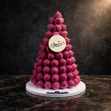 هرم شوكولاتة بمبون دمعة مخمل | Velvet Teardrop Bonbon Chocolate Pyramid