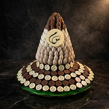 صحن زجاج كبير شوكولاتة مطبوعة مع برج الكاكاو | Large Glass Plate – Printed Chocolate with Cocoa Tower