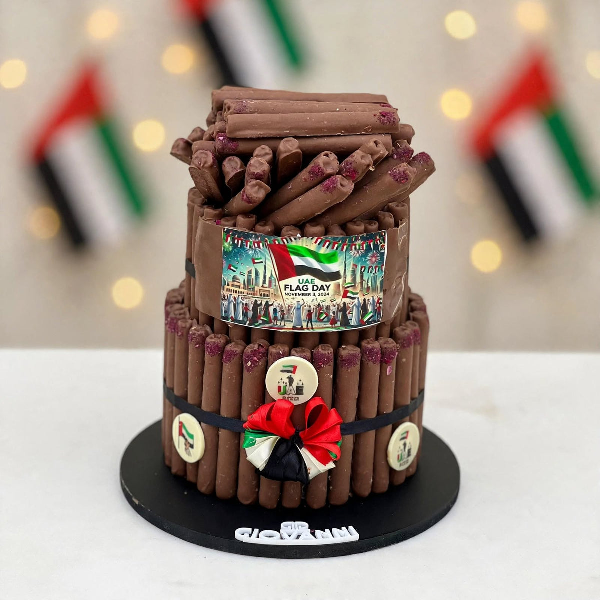 هرم فاين فير بطابقين مع شعار يوم العلم الإماراتي | UAE Flag Day Fine Fare Pyramid with Printed Emblem – 2 Tiers