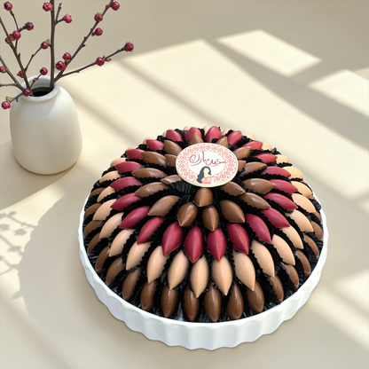 تشكيلة شوكليت فاخرة لعيد الفطر – صحن بورسلين مع شوكليت شكل اللوز بحشوات كريمة البندق والفستق والفول السوداني / Luxury Eid Chocolate Gift – Giovanni Premium Selection 1000g