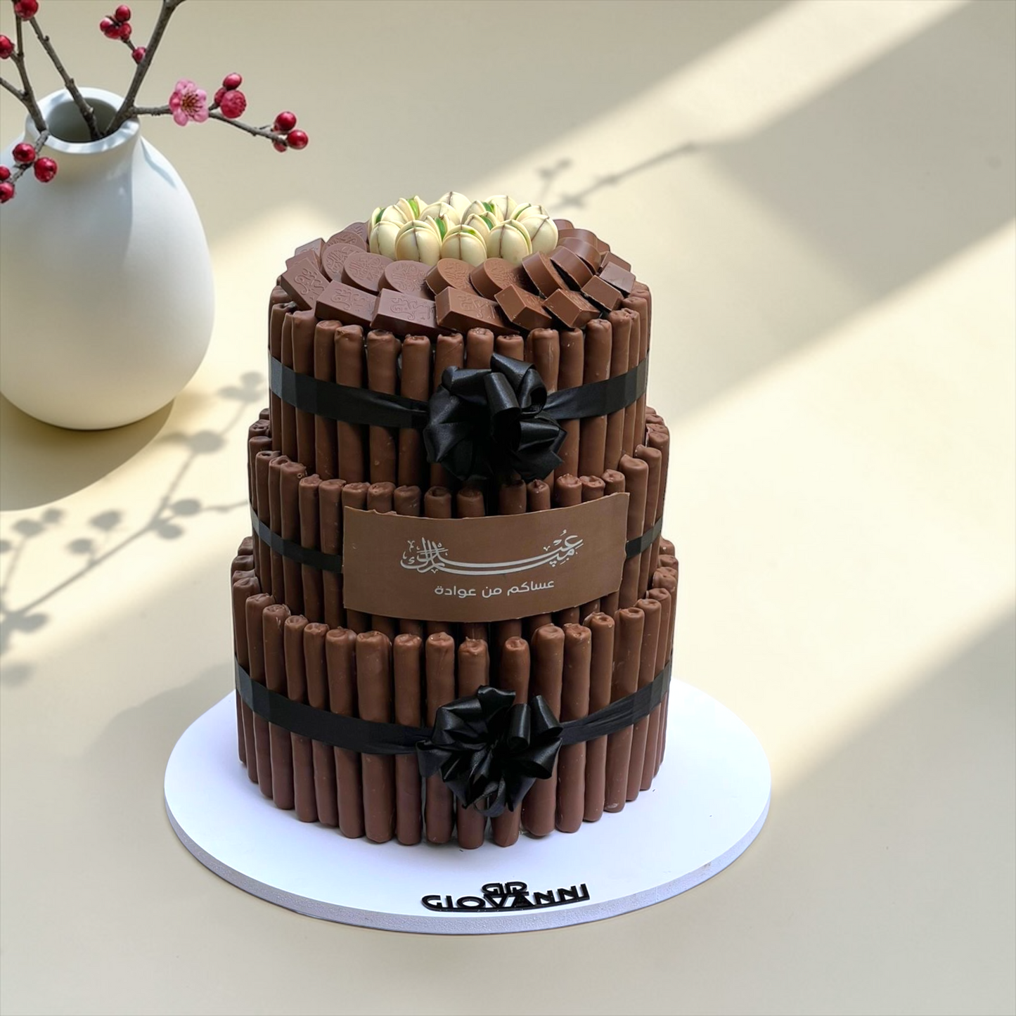 3-Tier Fine Wafer Pyramid – Kinder, Pistachio & Nutella هرم فاين فير 3 طوابق – كيندر فستق نوتيلا