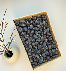 Premium Madinah Ajwa Dates Carton – 3 kg كرتون عجوة المدينة الممتازة – 3 كغ