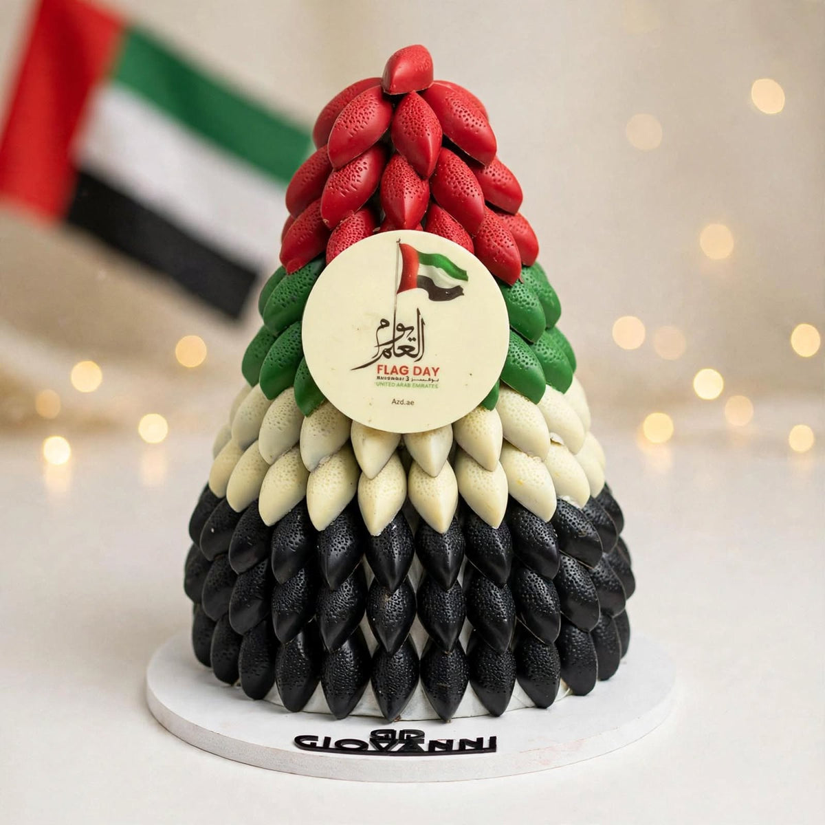 هرم شوكولاتة دمعة فاخر | Luxury Teardrop Chocolate Pyramid