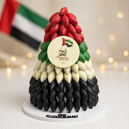 هرم شوكولاتة دمعة فاخر | Luxury Teardrop Chocolate Pyramid