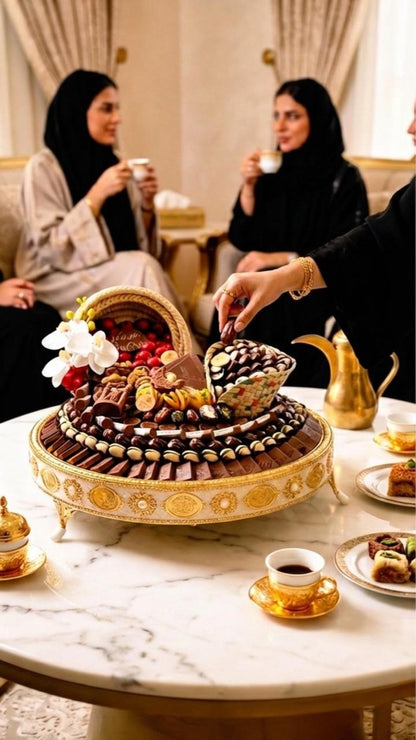 VIP Luxury Chocolate Tray  | Premium Assorted Selection with Luxury Gold Tray صحن VIP فاخر كبير –  تشكيلة ملكية مع صحن ذهبي فاخر