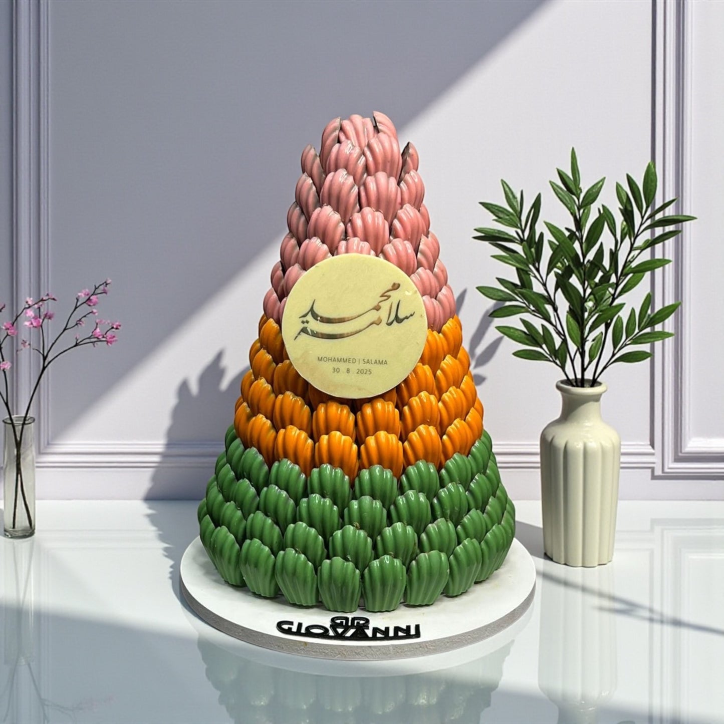 Shell Chocolate Pyramid      هرم شوكولاتة الصدفة