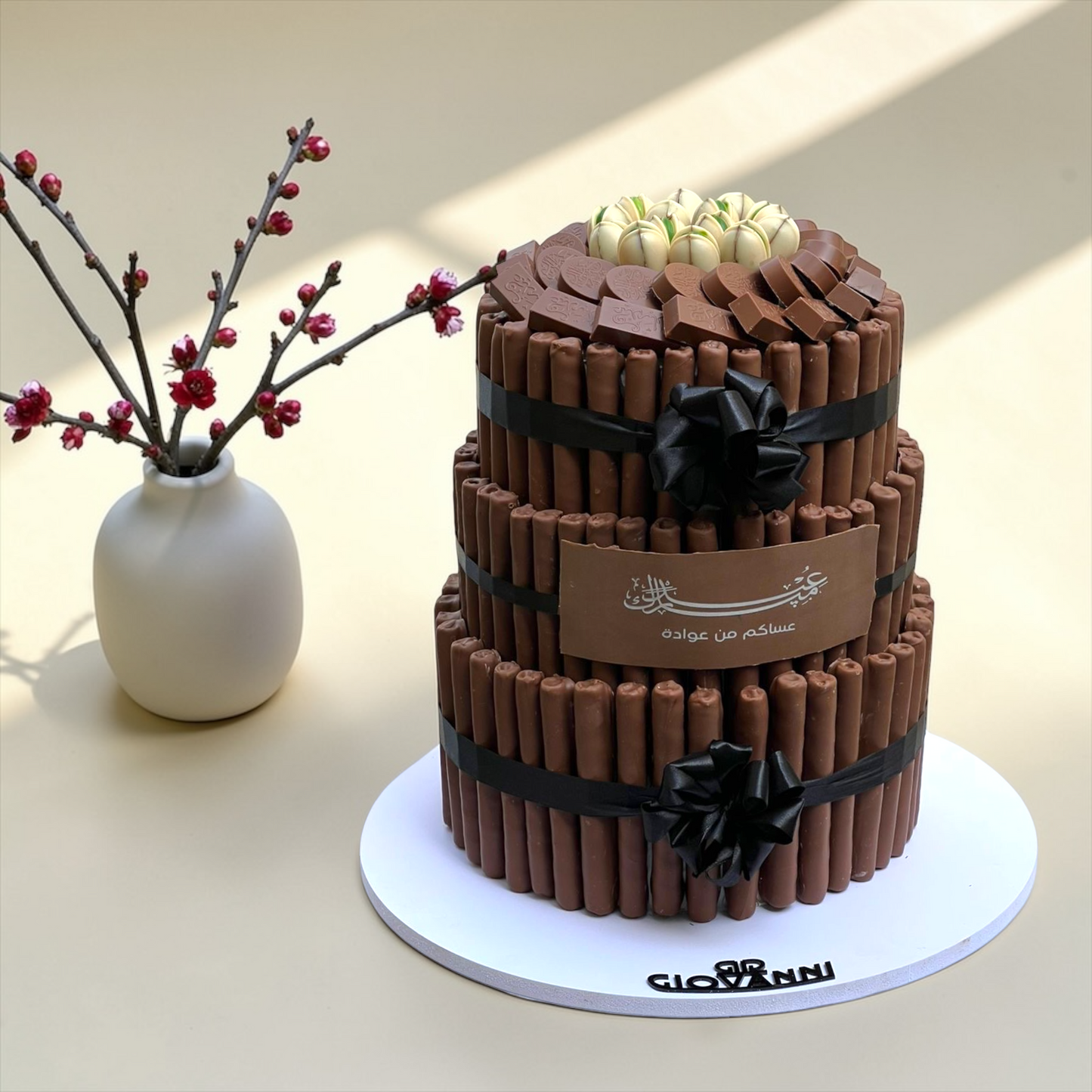 3-Tier Fine Wafer Pyramid – Kinder, Pistachio & Nutella هرم فاين فير 3 طوابق – كيندر فستق نوتيلا