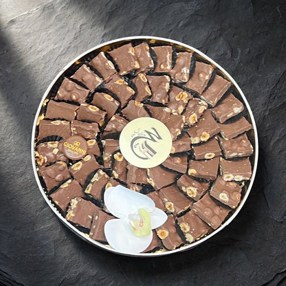 صحن كرتون – شوكولاتة جياندويا بوندو | Gianduja Chocolate Cardboard Tray