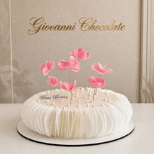 White cake with pink cherry blossoms | GC-106