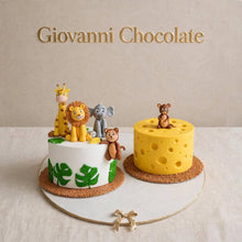 Safari cake with animal figurines | GC-86
