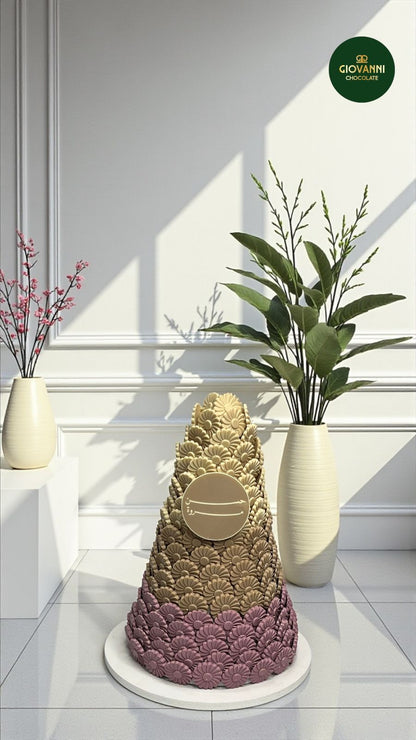 Plain Rose Chocolate Pyramid                    هرم حبة الورد سادة