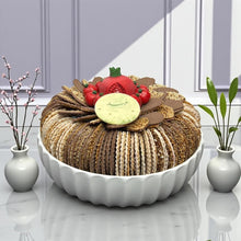 Caramelized Sesame Tray with Luxury Crystal Plate صحن سمسم مكرمل مع صحن كريستال فخم