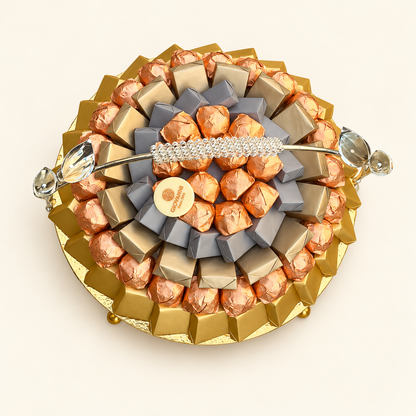 صحن ستانلس بيد شوكولاتة مغلّفة | Stainless Steel Handle Plate with Wrapped Chocolate