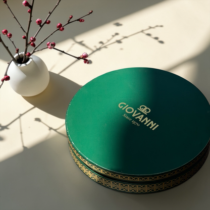Giovanni Premium Chocolate Box with Printed Chocolate &amp; Nut Caramel بوكس جيوفاني بريميوم مع شوكليت مطبوع وكراميل بالمكسرات